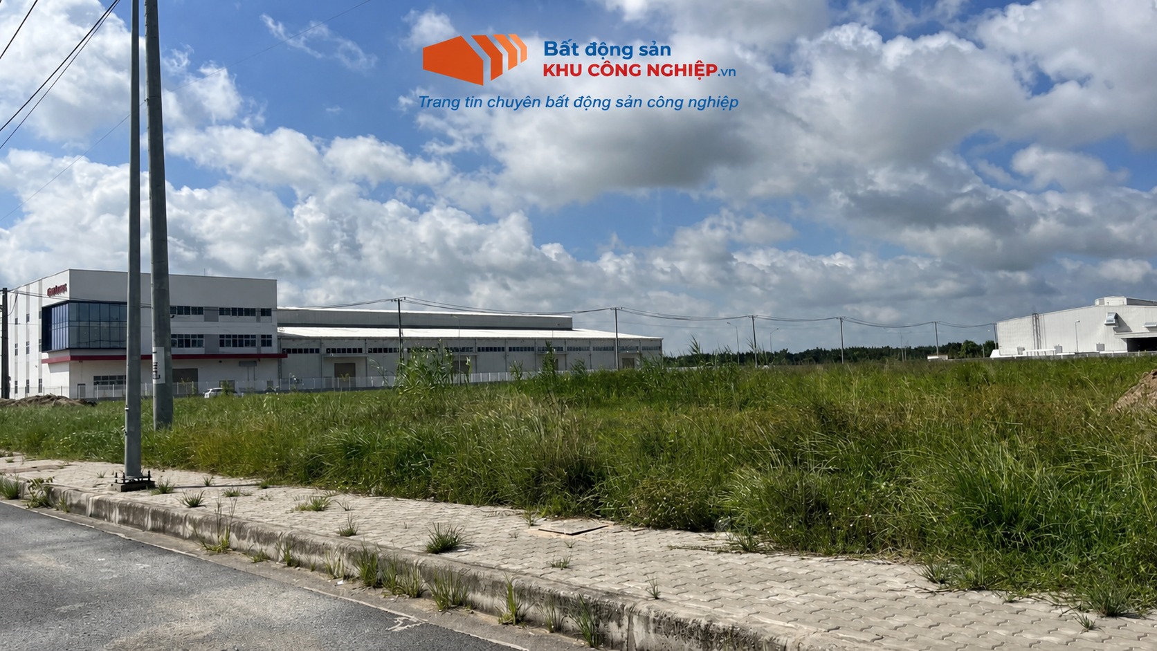 Bán ~1,5hecta đất góc 2 mặt tiền trục chính kcn Vĩnh Lộc 2