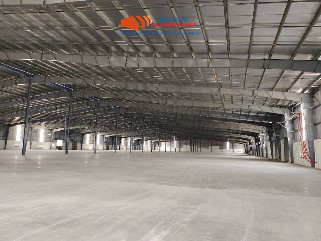 Bán 20000m2 có sẵn 4 nhà xưởng tại KCN Hải Sơn huyện Đức Hoà, Long An