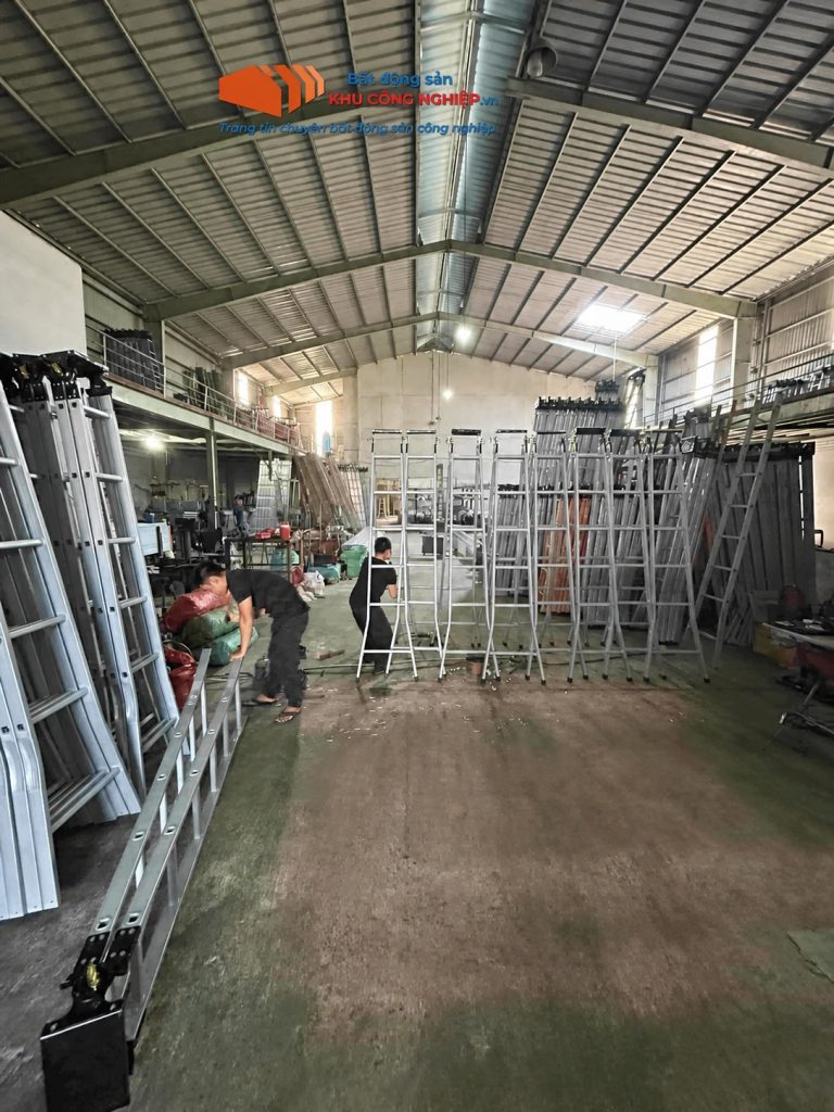 Bán/Cho thuê kho xưởng 1100m2 Lê Minh Xuân, Bình Chánh - hình ảnh 3