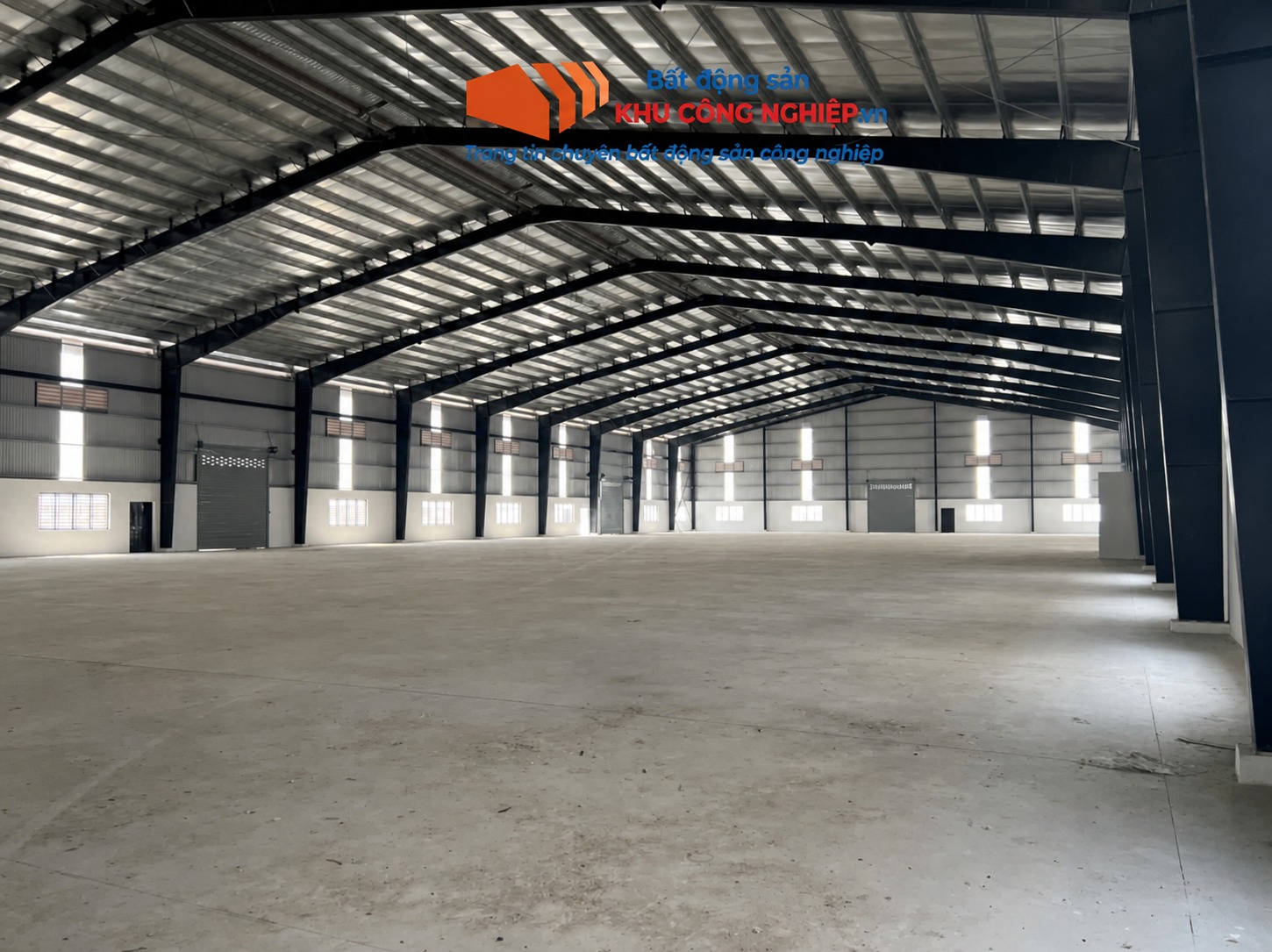 Bán hoặc cho thuê kho xưởng 13000m2 kcn Hải Sơn, Đức Hoà, Long An