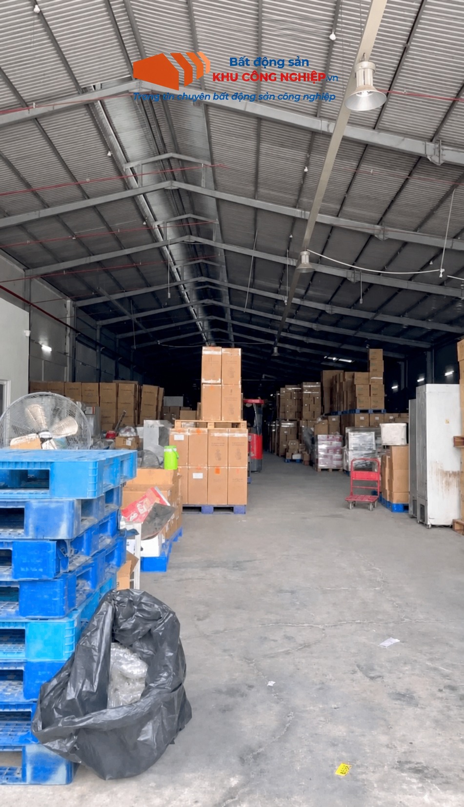 Bán nhà xưởng 2400m2 Nguyễn Cửu Phú, Tân Tạo
