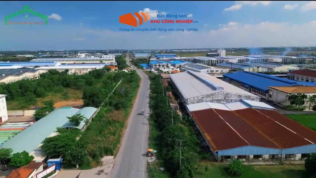 Nhà đầu tư có nên mua lại nhà xưởng cũ không?